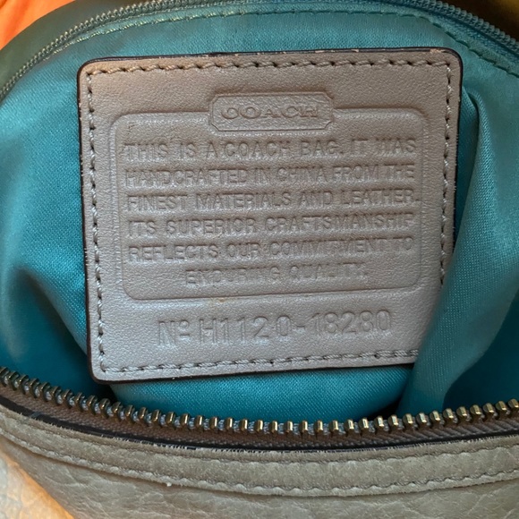 Coach purse - Picture 4 of 6